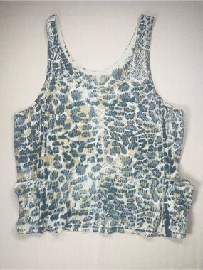 Women's Sleeveless Tank Top in Black, light tan and dark tan. Leopard print.